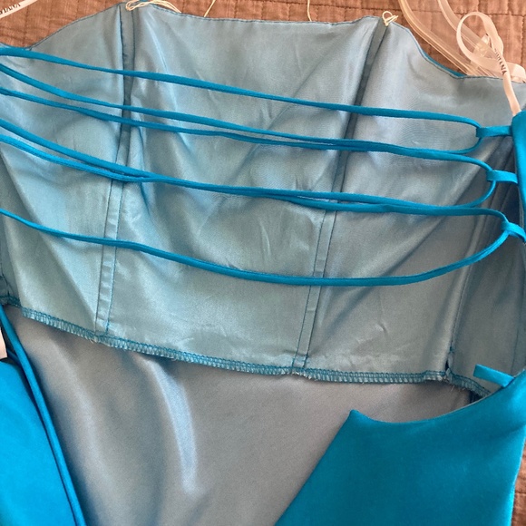 Faviana Rhinestone Evening Gown & Wrap SZ 3/4 - Picture 8 of 16